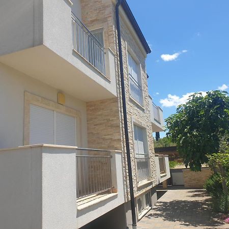Apartmani Bepo Sveti Filip i Jakov Eksteriør bilde